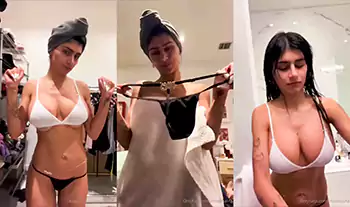Arab Mia khalifa Loves Showing Her Black Panties To Her Fans – Xleche.com – Videos porno