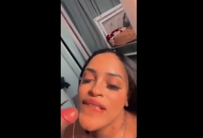 Dominicana bien bellaca con su guebo – Xleche.com – Videos porno