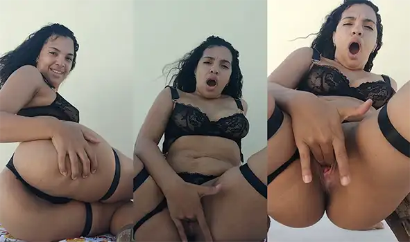 Dominicana pajera bien caliente encaje negro – Xleche.com – Videos porno