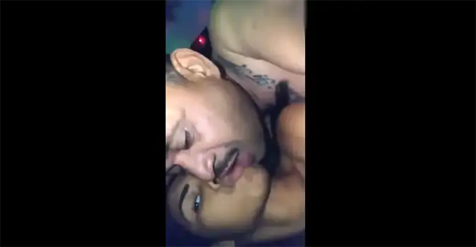 Si papi dame duro, pero dime que me amas – Xleche.com – Videos porno